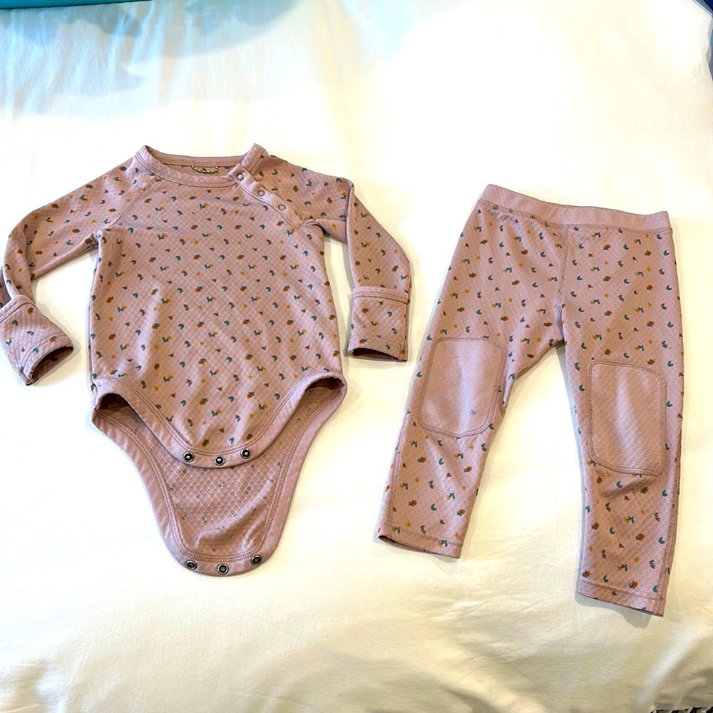 Patagonia infant capilene baselayer set